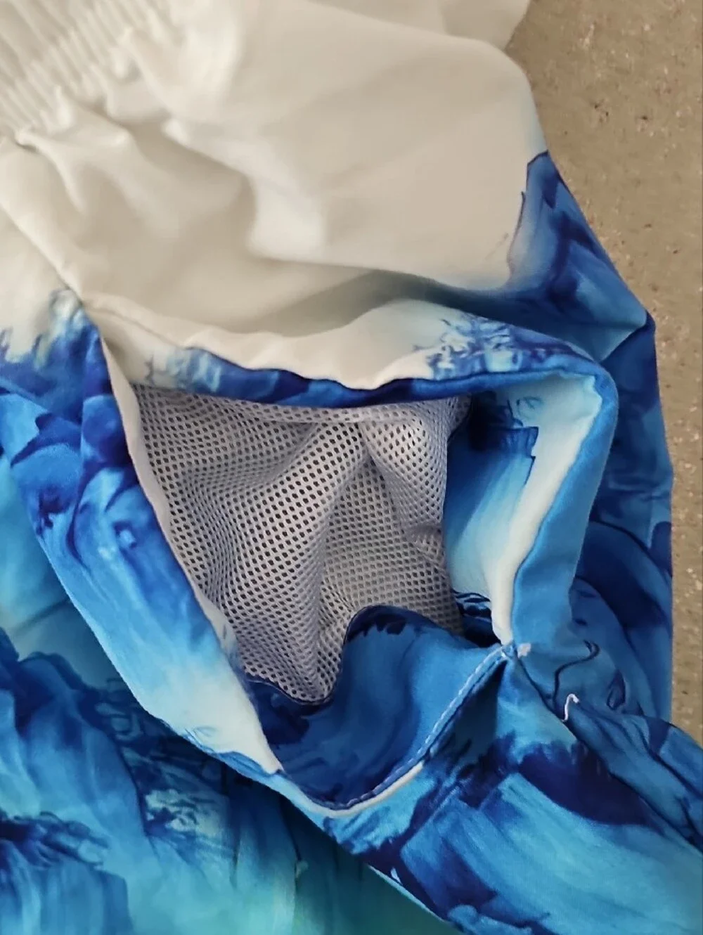 Blue Gradient Wave Swim Shorts, Size Small
